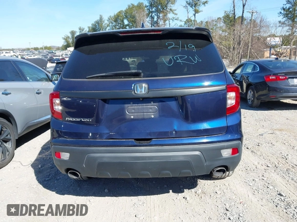 2020 Honda Passport EX-L with VIN 5FNYF7H58LB005866, listed as a IAAI auction lot 41695363 with Not provided miles and . Bid and sale history available at DreamBid. Image 16.