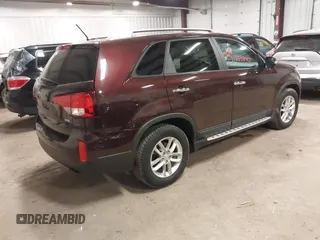 2015 Kia Sorento LX with VIN 5XYKT3A65FG635450, listed as a IAAI auction lot 41883840 with 97,238 mi miles. Bid and sale history available at carsss.com. Image 4.