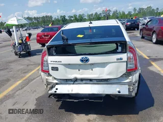2015 Toyota Prius Four with VIN JTDKN3DU5F1876137, listed as a IAAI auction lot 42060062 with 287,361 mi miles. Bid and sale history available at carsss.com. Image 17.