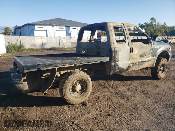 2002 Ford Super Duty F-250 XL with VIN 1FTNX21S92EB48599, listed as a Copart auction lot 72686904 with 0 mi miles and Non Repairable. Bid and sale history available at carsss.com. Image 3.