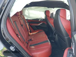 2021 BMW X5 M z VIN 5YMJU0C08M9F36288, wystawiony jako IAAI lot #42130767 z przebiegiem 44 225 mil mil oraz . Historia ofert i sprzedaży dostępna na DreamBid. Obrazek 8.