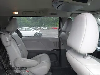 2018 Toyota Sienna XLE Auto Access Seat с VIN 5TDYZ3DC2JS940989, выставлен на аукционе IAAI как лот 42316742 с пробегом 130 731 миль миль и . История ставок и продаж доступна на DreamBid. Изображение 8.