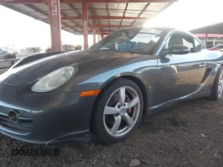 2007 Porsche Cayman S с VIN WP0AB29897U781381, выставлен на аукционе IAAI как лот 42115018 с пробегом Не указан миль и . История ставок и продаж доступна на DreamBid. Изображение 6.