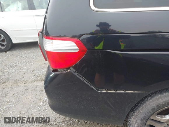 2006 Honda Odyssey EX-L z VIN 5FNRL38746B083881, wystawiony jako IAAI lot #42363976 z przebiegiem 252 746 mil mil oraz . Historia ofert i sprzedaży dostępna na DreamBid. Obrazek 12.