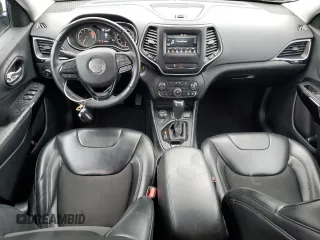 2020 Jeep Cherokee Altitude z VIN 1C4PJMLX4LD505953, wystawiony jako Copart lot #57339175 z przebiegiem 53 194 mil mil oraz Szkoda całkowita • Salvage title. Historia ofert i sprzedaży dostępna na DreamBid. Obrazek 8.