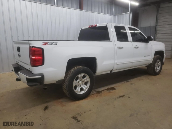 2018 Chevrolet Silverado 1500 LT with VIN 1GCVKREH6JZ138349, listed as a Copart auction lot 42260075 with 173,439 mi miles and Clean Title. Bid and sale history available at carsss.com. Image 3.