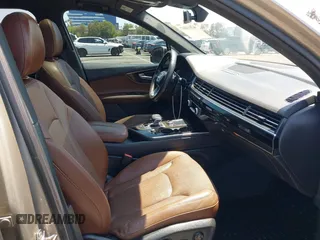 2017 Audi Q7 Premium Plus with VIN WA1LAAF79HD033100, listed as a IAAI auction lot 42614847 with 118,774 mi miles and . Bid and sale history available at DreamBid. Image 5.