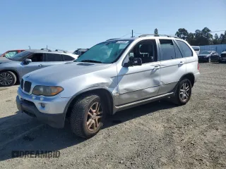 2006 BMW X5 3.0i with VIN 5UXFA13516LY42159, listed as a Copart auction lot 51102595 with 136,851 mi miles and Salvage Title. Bid and sale history available at carsss.com. Image 1.