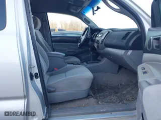 2006 Toyota Tacoma with VIN 5TEUX42N36Z198207, listed as a IAAI auction lot 41893976 with 215,738 mi miles. Bid and sale history available at carsss.com. Image 5.