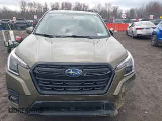 2023 Subaru Forester Premium with VIN JF2SKADC4PH482594, listed as a IAAI auction lot 41918872 with 32,577 mi miles. Bid and sale history available at carsss.com. Image 12.