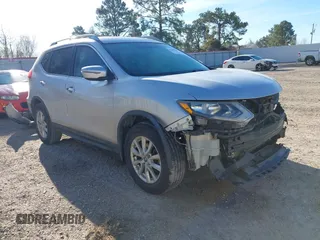 2017 Nissan Rogue SL z VIN 5N1AT2MT0HC826302, wystawiony jako IAAI lot #41801657 z przebiegiem 111 216 mil mil oraz . Historia ofert i sprzedaży dostępna na DreamBid. Obrazek 1.