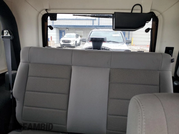 2008 Jeep Wrangler Sahara z VIN 1J4FA54128L561392, wystawiony jako Copart lot #50216865 z przebiegiem 183 825 mil mil oraz Czysty tytuł • Clean title. Historia ofert i sprzedaży dostępna na DreamBid. Obrazek 10.