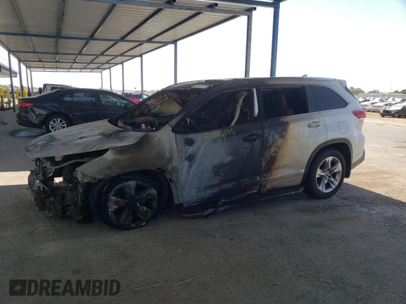 2018 Toyota Highlander Limited с VIN 5TDDZRFH0JS907340, выставлен на аукционе Copart как лот 62145195 с пробегом Не указан миль и На запчасти • Non repairable. История ставок и продаж доступна на DreamBid. Изображение 1.