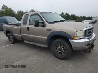 2004 Ford F-250 XL with VIN 1FTNX21L34EA81171, listed as a Copart auction lot 61242825 with 308,532 mi miles and Clean title. Bid and sale history available at DreamBid. Image 4.