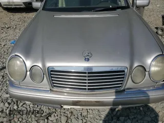 1996 Mercedes-Benz E Class with VIN WDBJF20F3TJ023420, listed as a Copart auction lot 71042494 with 0 mi miles and Salvage Title. Bid and sale history available at carsss.com. Image 11.