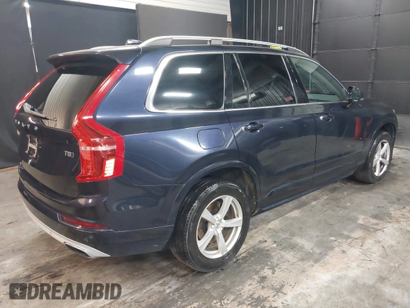 2016 Volvo XC90 Momentum with VIN YV4102XK4G1073932, listed as a IAAI auction lot 42093824 with 122,013 mi miles. Bid and sale history available at carsss.com. Image 4.