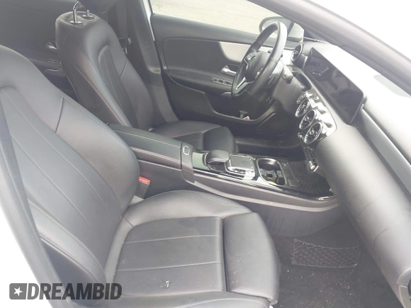 2019 Mercedes-Benz A 220 с VIN WDD3G4FB1KW030381, выставлен на аукционе IAAI как лот 42050253 с пробегом 86 034 миль миль и . История ставок и продаж доступна на DreamBid. Изображение 5.