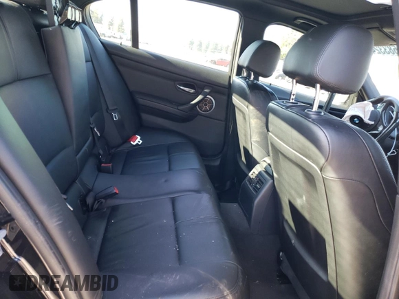 2011 BMW M3 z VIN WBSPM9C54BE203115, wystawiony jako Copart lot #54583324 z przebiegiem Nie podano mil oraz Szkody całkowita. Historia ofert i sprzedaży dostępna na DreamBid. Obrazek 10.