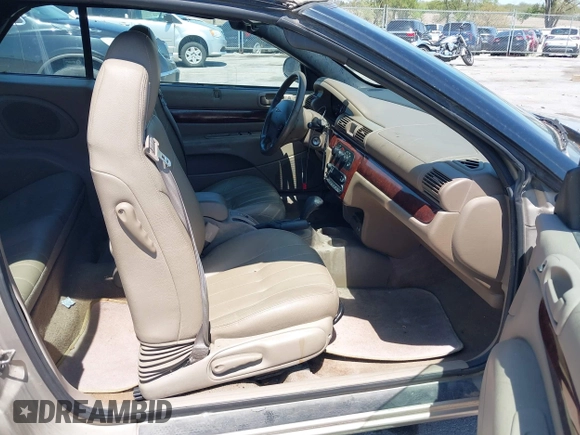 2002 Chrysler Sebring LXi with VIN 1C3EL55R62N279529, listed as a IAAI auction lot 42172867 with 79,536 mi miles and . Bid and sale history available at DreamBid. Image 5.