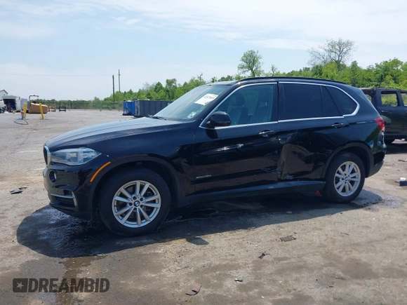 2015 BMW X5 sDrive35i with VIN 5UXKR2C50F0H39042, listed as a IAAI auction lot 42027819 with 152,239 mi miles. Bid and sale history available at carsss.com. Image 14.