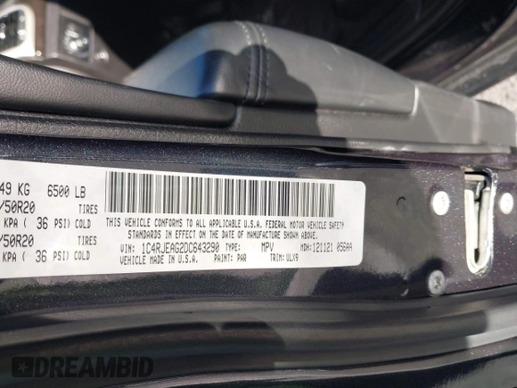 2013 Jeep Grand Cherokee Laredo with VIN 1C4RJEAG2DC643290, listed as a IAAI auction lot 41751696 with 125,258 mi miles. Bid and sale history available at carsss.com. Image 9.