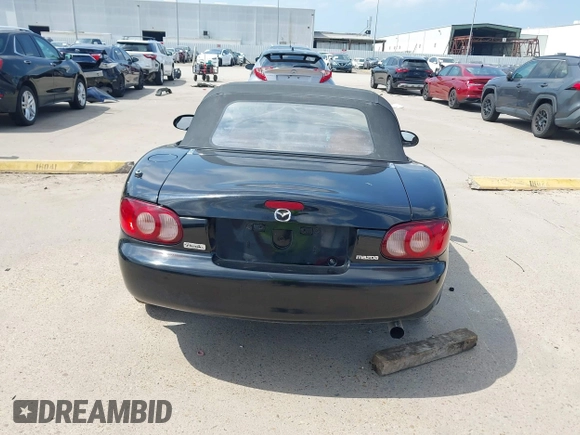 2002 Mazda MX-5 Miata Cloth with VIN JM1NB353520221312, listed as a IAAI auction lot 42410028 with 99,375 mi miles and . Bid and sale history available at DreamBid. Image 17.