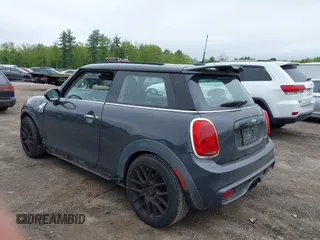 2015 MINI Hardtop S z VIN WMWXP7C54F2A37446, wystawiony jako IAAI lot #42256488 z przebiegiem 148 425 mil mil oraz . Historia ofert i sprzedaży dostępna na DreamBid. Obrazek 3.