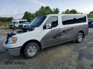 2014 Nissan NV SL z VIN 5BZAF0AA3EN160989, wystawiony jako Copart lot #58418235 z przebiegiem 135 910 mil mil oraz Szkoda całkowita • Salvage title. Historia ofert i sprzedaży dostępna na DreamBid. Obrazek 1.