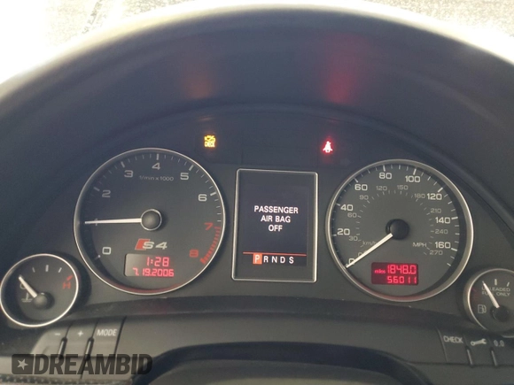 2008 Audi S4 z VIN WAUGL78E18A162303, wystawiony jako Copart lot #56347265 z przebiegiem 56 011 mil mil oraz Szkoda całkowita • Salvage title. Historia ofert i sprzedaży dostępna na DreamBid. Obrazek 9.