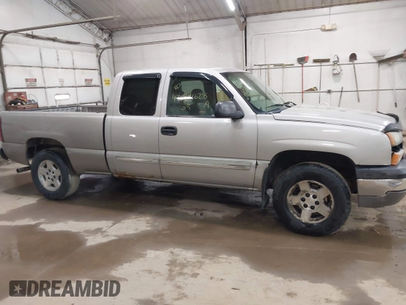 2005 Chevrolet Silverado 1500 Z71 with VIN 1GCEK19Z55Z148705, listed as a IAAI auction lot 42084628 with 217,172 mi miles. Bid and sale history available at carsss.com. Image 13.