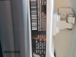 2020 Jeep Renegade Limited with VIN ZACNJBD13LPL72008, listed as a Copart auction lot 49093345 with 33,515 mi miles and Salvage title. Bid and sale history available at DreamBid. Image 13.