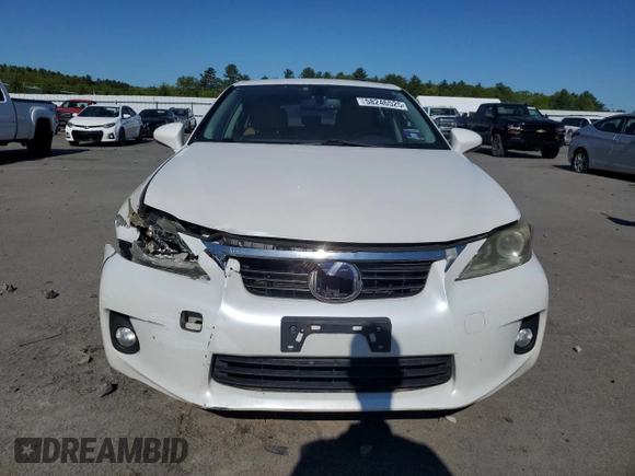 2011 Lexus CT 200h z VIN JTHKD5BH0B2046799, wystawiony jako Copart lot #58246525 z przebiegiem 130 019 mil mil oraz Szkoda całkowita • Salvage title. Historia ofert i sprzedaży dostępna na DreamBid. Obrazek 5.