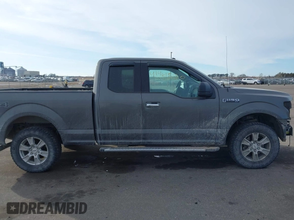 2016 Ford F-150 XLT with VIN 1FTFX1EF5GKG00553, listed as a IAAI auction lot 41461530 with 209,073 mi miles. Bid and sale history available at carsss.com. Image 13.