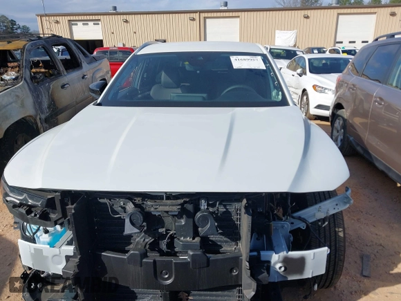 2024 Mazda CX-50 2.5 S Preferred Package with VIN 7MMVABBM4RN242384, listed as a IAAI auction lot 41689957 with 12,198 mi miles. Bid and sale history available at carsss.com. Image 13.