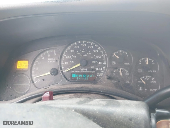 2000 Chevrolet Silverado 1500 with VIN 1GCEC14W0YE199633, listed as a IAAI auction lot 41465837 with 241,159 mi miles. Bid and sale history available at carsss.com. Image 7.