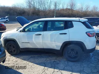 2018 Jeep Compass Sport with VIN 3C4NJCAB8JT263412, listed as a IAAI auction lot 41561089 with 94,275 mi miles. Bid and sale history available at carsss.com. Image 15.