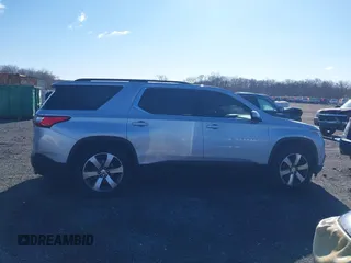 2020 Chevrolet Traverse LT z VIN 1GNEVHKW8LJ108105, wystawiony jako IAAI lot #41854348 z przebiegiem 153 532 mil mil oraz . Historia ofert i sprzedaży dostępna na DreamBid. Obrazek 13.