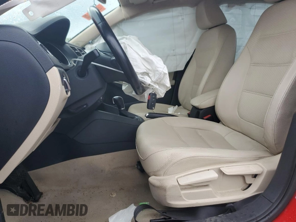 2015 Volkswagen Jetta SE z VIN 3VWD17AJ8FM321737, wystawiony jako Copart lot #54677305 z przebiegiem 172 918 mil mil oraz Czysty tytuł • Clean title. Historia ofert i sprzedaży dostępna na DreamBid. Obrazek 7.