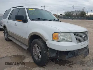 2006 Ford Expedition Eddie Bauer with VIN 1FMPU17596LA90732, listed as a IAAI auction lot 41689510 with 187,122 mi miles. Bid and sale history available at carsss.com. Image 1.