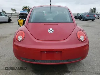 2010 Volkswagen New Beetle Coupe with VIN 3VWPG3AG9AM011291, listed as a Copart auction lot 53361115 with 105,432 mi miles and Salvage Title. Bid and sale history available at carsss.com. Image 6.
