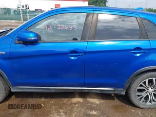 2018 Mitsubishi Outlander SE with VIN JA4AR3AW6JU000961, listed as a IAAI auction lot 42720633 with 124,554 mi miles and . Bid and sale history available at DreamBid. Image 15.