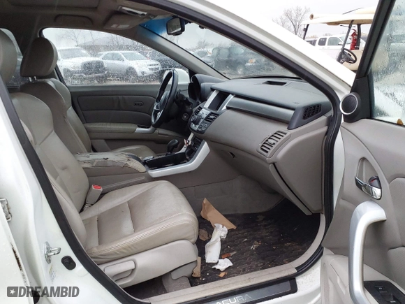 2008 Acura RDX Tech Pkg with VIN 5J8TB18518A012579, listed as a IAAI auction lot 40896679 with 179,052 mi miles. Bid and sale history available at carsss.com. Image 5.