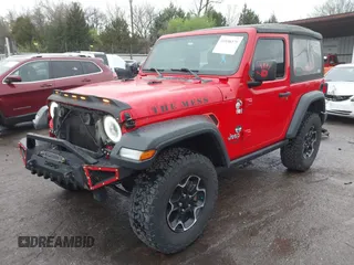 2020 Jeep Wrangler Sport S z VIN 1C4GJXAG8LW266464, wystawiony jako IAAI lot #41958375 z przebiegiem 57 139 mil mil oraz . Historia ofert i sprzedaży dostępna na DreamBid. Obrazek 18.