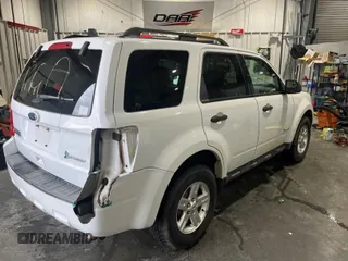 2011 Ford Escape Hybrid с VIN 1FMCU5K32BKB92658, выставлен на аукционе IAAI как лот 42025436 с пробегом 287 113 миль миль и . История ставок и продаж доступна на DreamBid. Изображение 1.