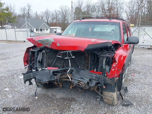 2005 Chevrolet Avalanche Z71 with VIN 3GNEK12Z95G183264, listed as a IAAI auction lot 41583103 with 171,137 mi miles. Bid and sale history available at carsss.com. Image 6.