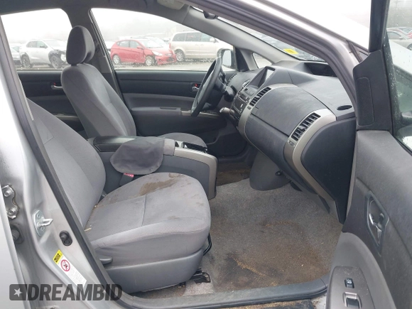 2007 Toyota Prius with VIN JTDKB20U973288241, listed as a IAAI auction lot 41914009 with 197,651 mi miles. Bid and sale history available at carsss.com. Image 5.