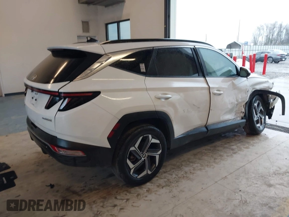 2022 Hyundai Tucson SEL Convenience with VIN KM8JFCA1XNU075554, listed as a IAAI auction lot 41617350 with 29,676 mi miles and . Bid and sale history available at carsss.com. Image 4.