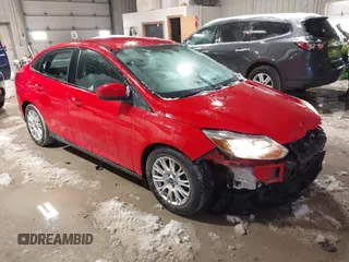 2012 Ford Focus SE с VIN 1FAHP3F21CL179277, выставлен на аукционе IAAI как лот 41840081 с пробегом 45 818 миль миль и . История ставок и продаж доступна на DreamBid. Изображение 1.