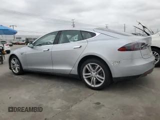 2014 Tesla Model S 60 with VIN 5YJSA1H14EFP34335, listed as a Copart auction lot 65504325 with Not provided miles and Clean title. Bid and sale history available at DreamBid. Image 2.