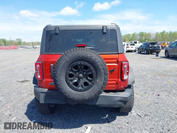 2022 Ford Bronco z VIN 1FMEE5DP3NLB42355, wystawiony jako IAAI lot #42084720 z przebiegiem 35 183 mil mil oraz . Historia ofert i sprzedaży dostępna na DreamBid. Obrazek 16.